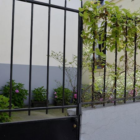 La Cour Du 5Eme - Chambre D'Hotes Paris Bagian luar foto