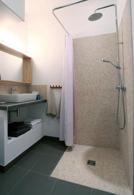 La Cour Du 5Eme - Chambre D'Hotes Paris Bagian luar foto
