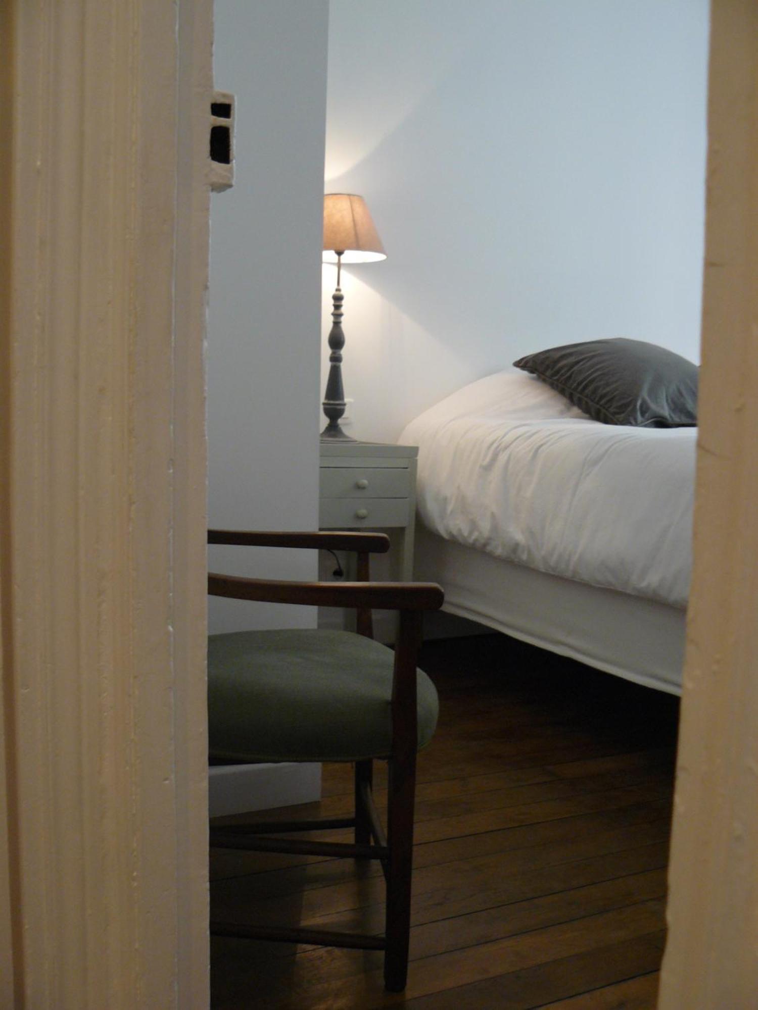 La Cour Du 5Eme - Chambre D'Hotes Paris Bagian luar foto