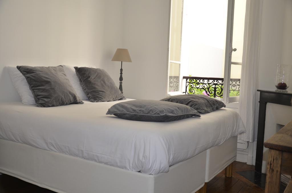 La Cour Du 5Eme - Chambre D'Hotes Paris Ruang foto