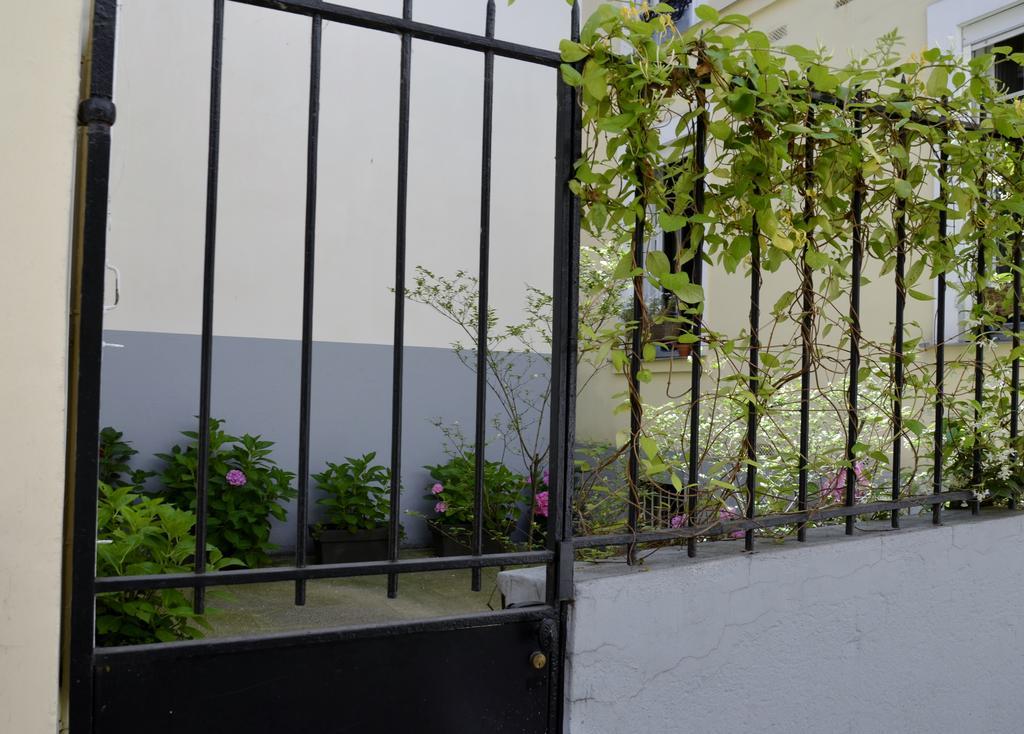 La Cour Du 5Eme - Chambre D'Hotes Paris Bagian luar foto